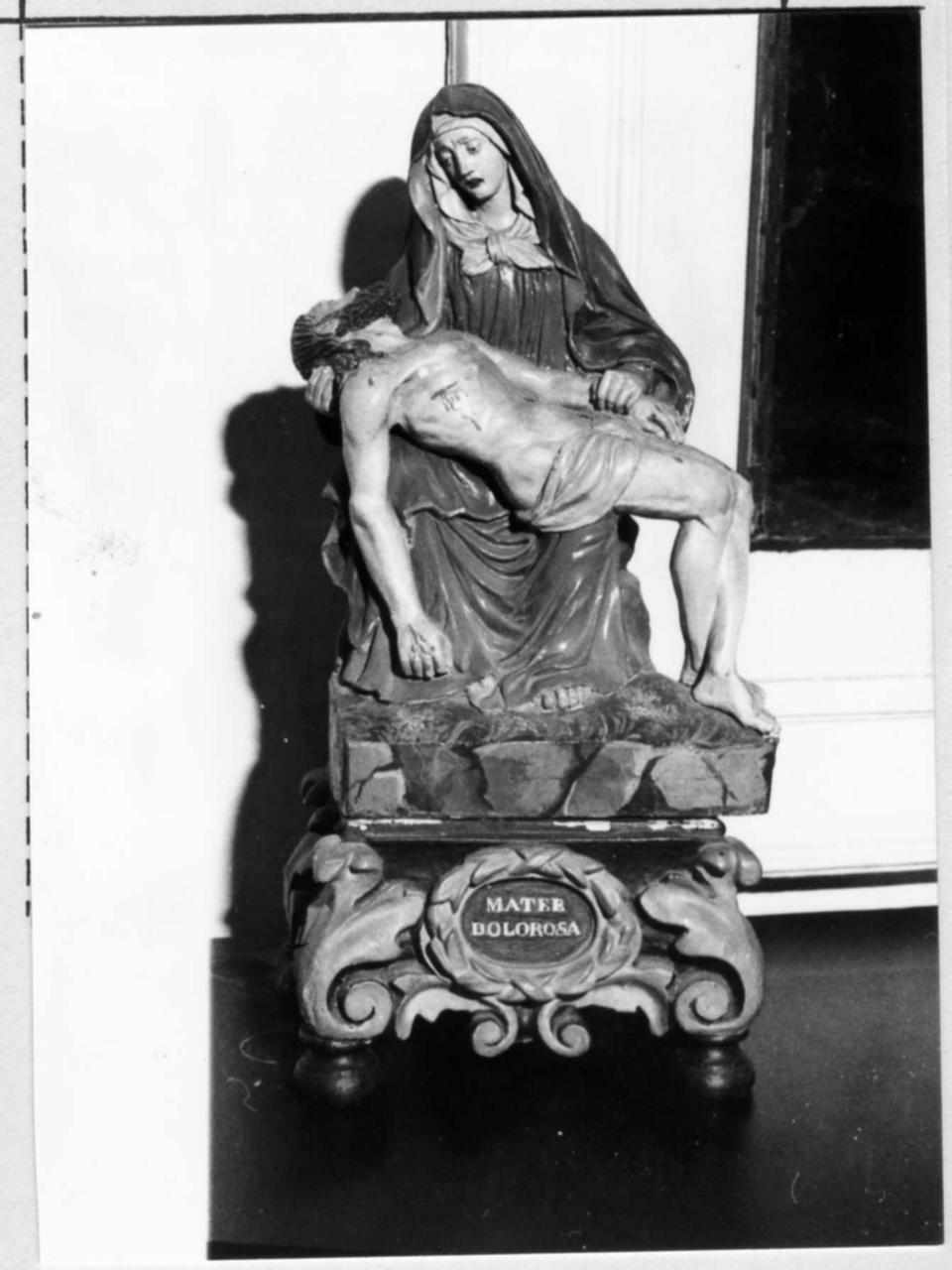 Pietà (statua) - bottega emiliana (fine/inizio sec. XIX, secc. XIX/ XX)