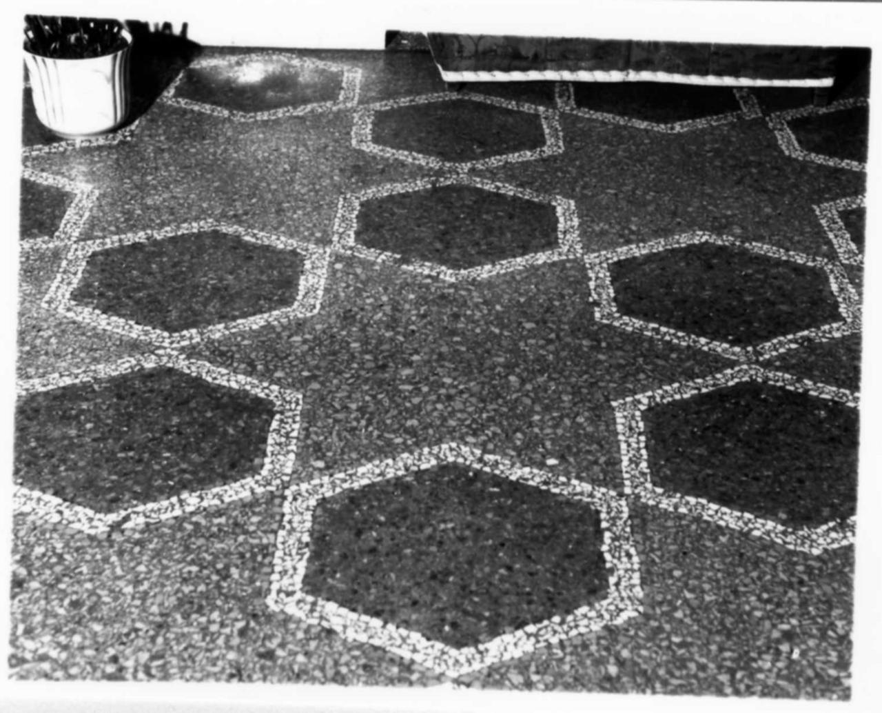 motivi decorativi geometrici (pavimento) - bottega modenese (metà sec. XIX)