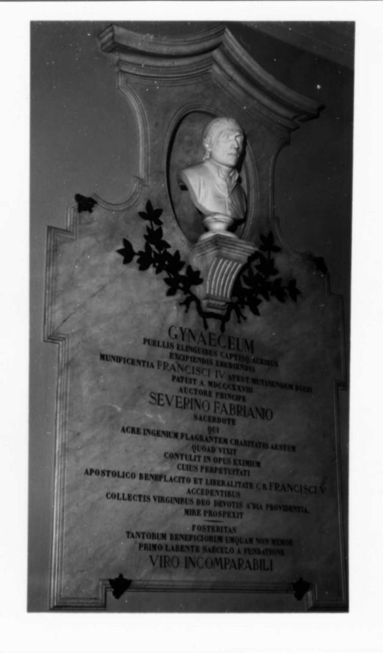 lapide commemorativa - bottega modenese (sec. XX)