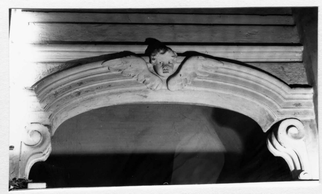 mostra di porta, serie - bottega modenese (prima metà sec. XVIII)