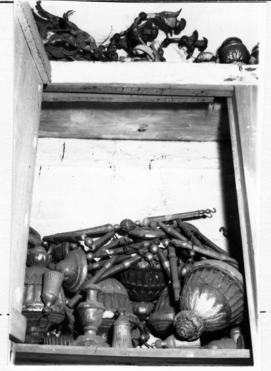 lampada pensile, serie - bottega modenese (prima metà sec. XIX)