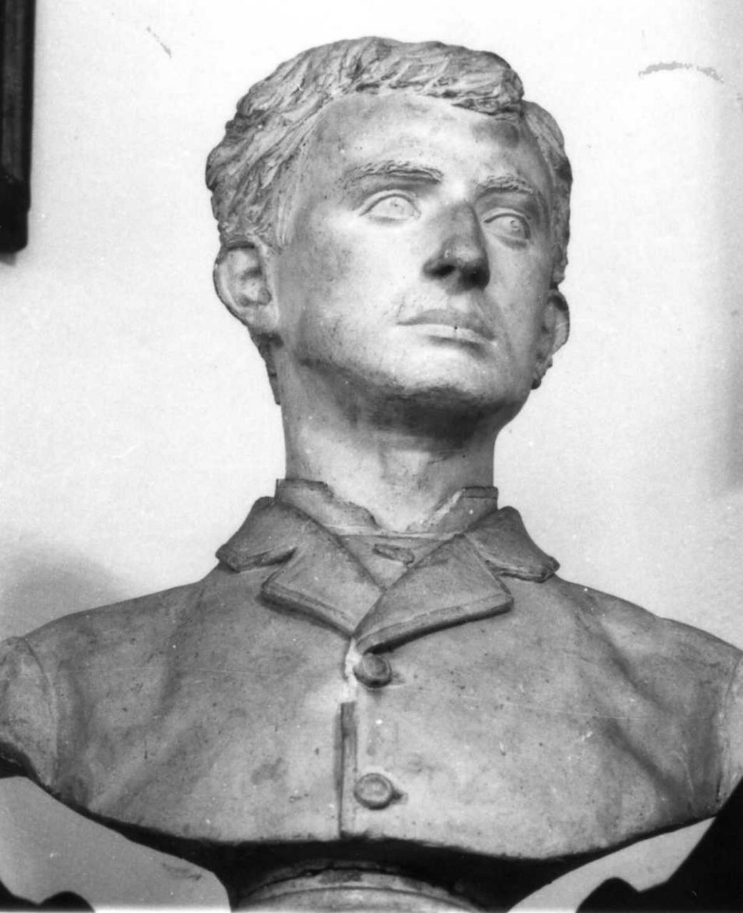 ritratto di Ugo Poli (scultura) di Baschieri Gino (sec. XX)