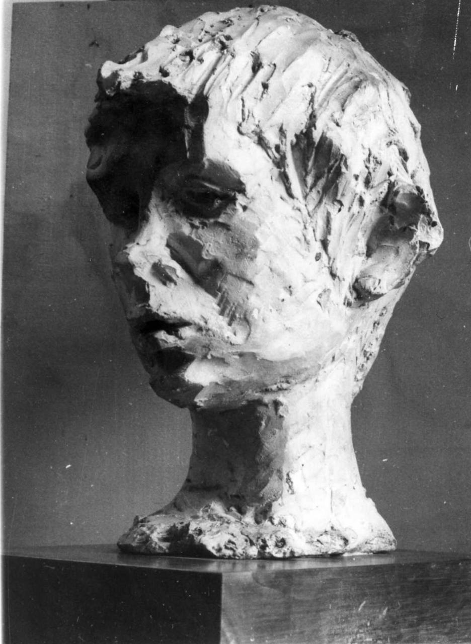 testa di bambino (scultura) di Martini Arturo (sec. XX)