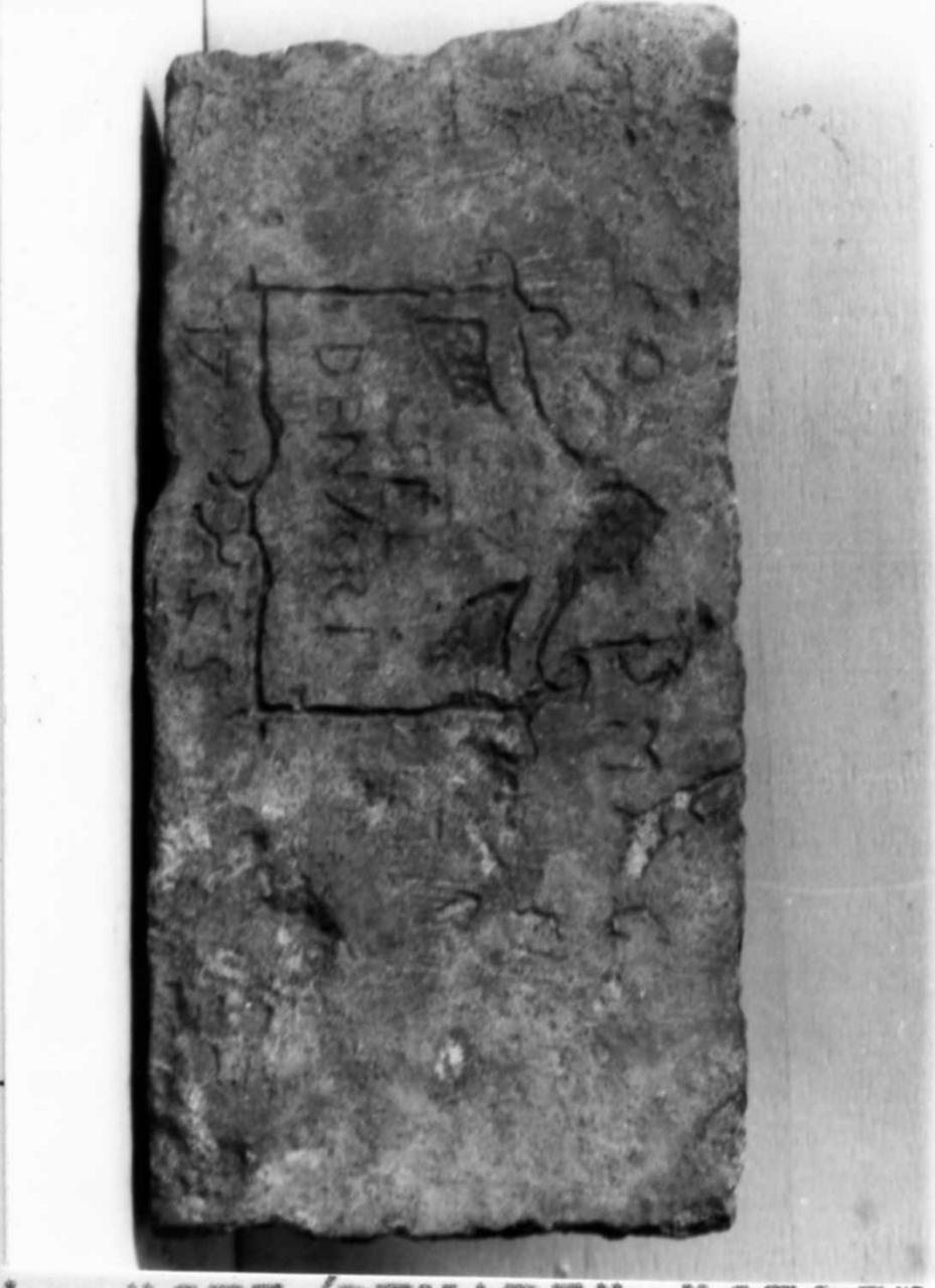 forma di mattone - bottega carpigiana (sec. XVIII)