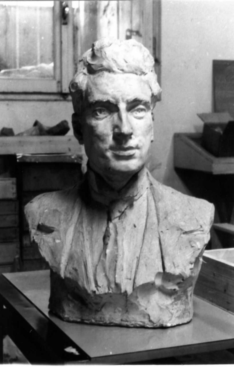 busto ritratto d'uomo (scultura) di Baraldi Renzo (sec. XX)
