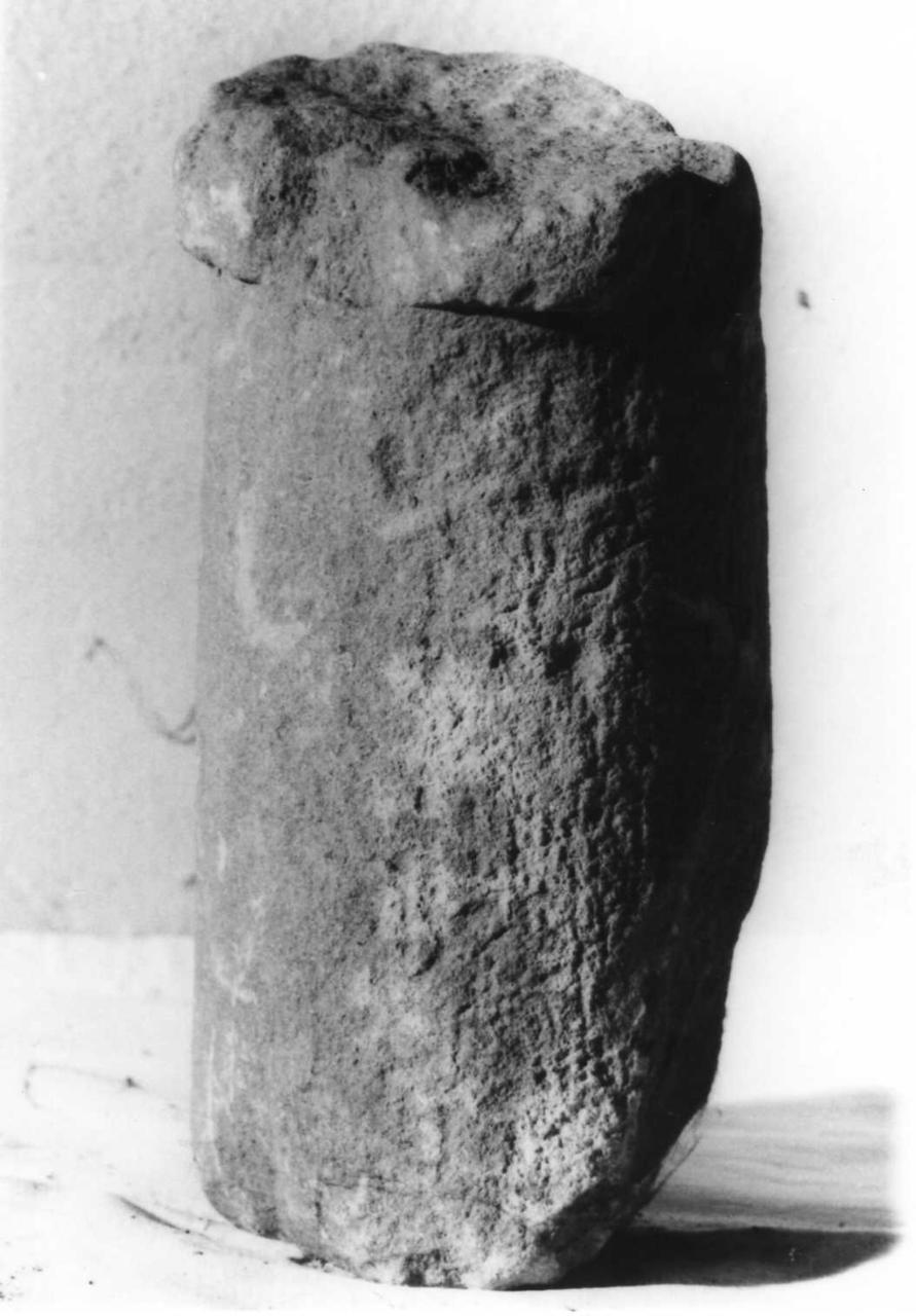 colonna, frammento - bottega emiliana (fine/inizio secc. XI/ XII)