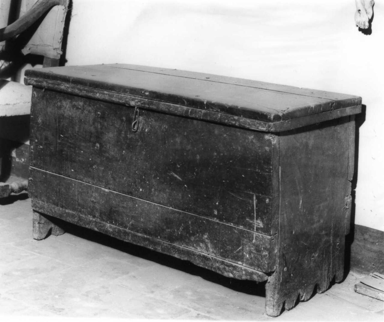 cassapanca - bottega emiliana (sec. XIX)