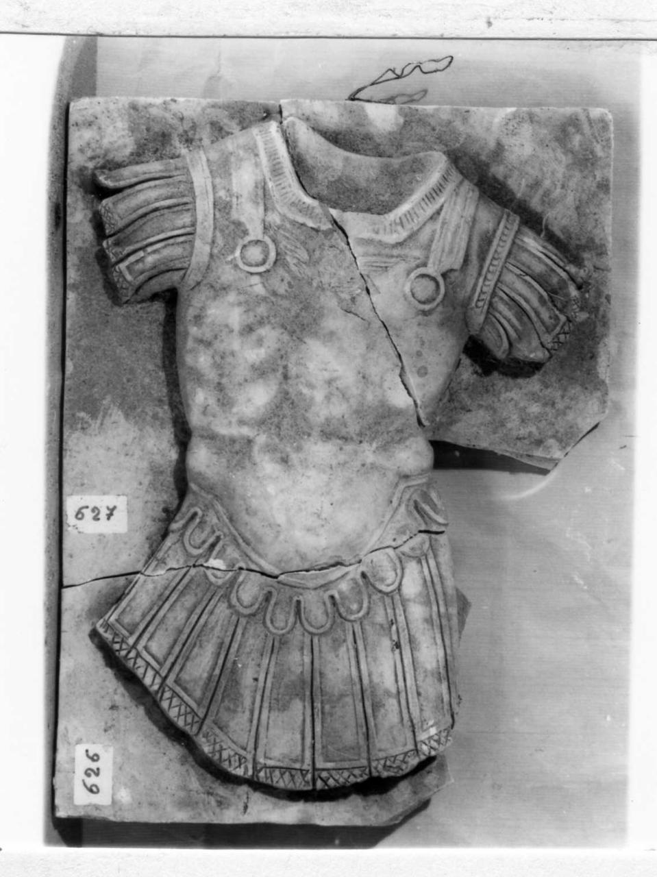 Lorica (rilievo) - bottega emiliana (sec. XX)