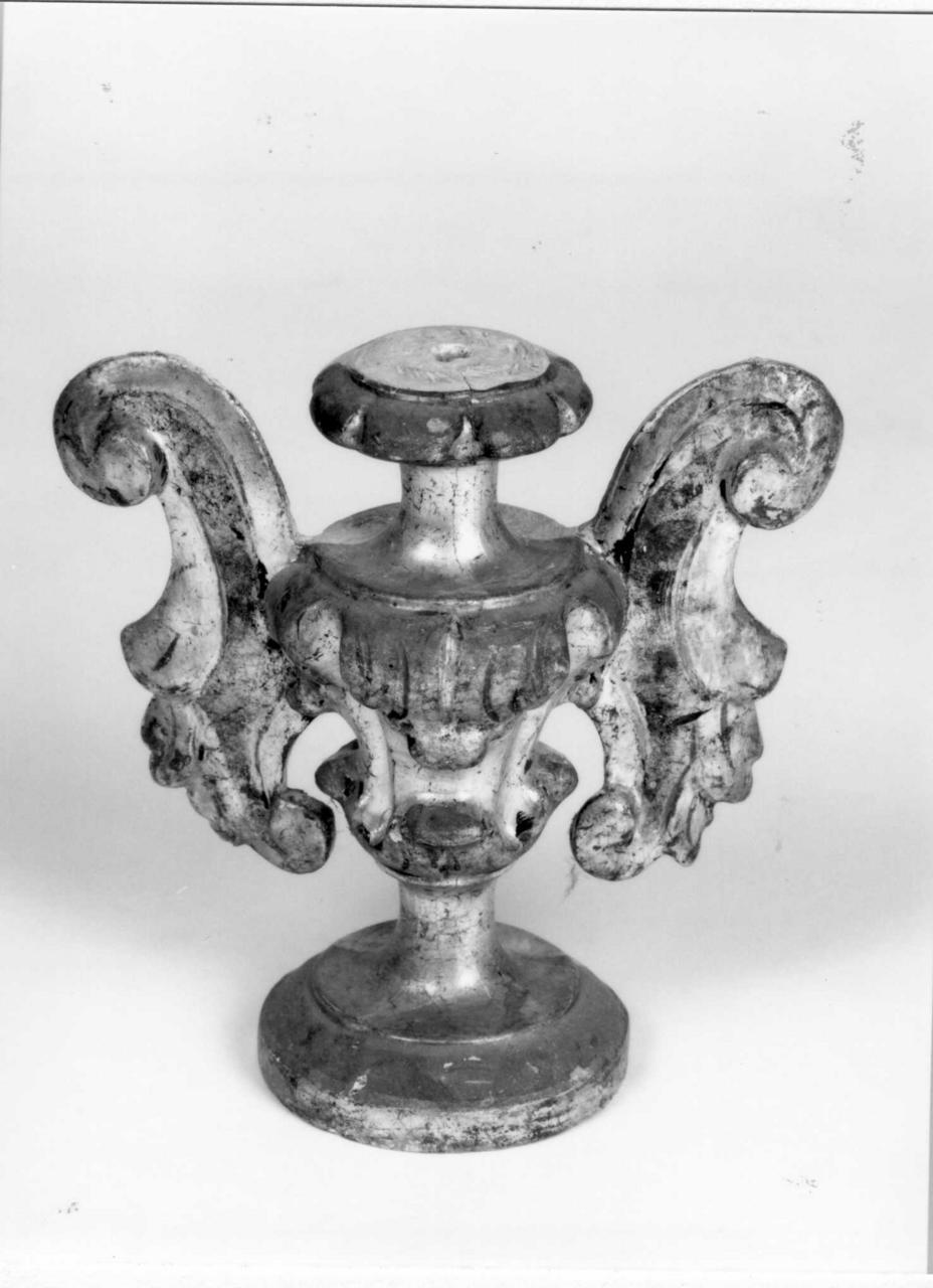 vaso, serie - bottega emiliana (seconda metà sec. XVIII)