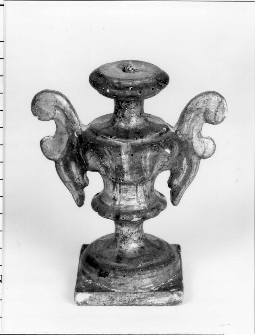 vaso, serie - bottega emiliana (seconda metà sec. XVIII)