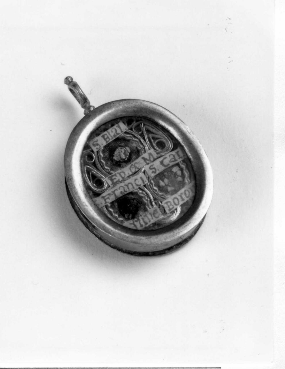 reliquiario a capsula - a medaglione - bottega italiana (sec. XIX)