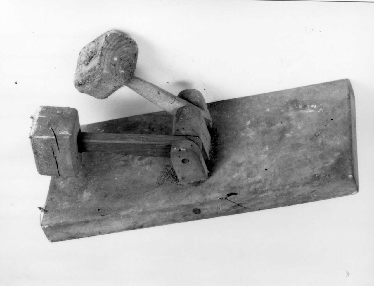 tabella - bottega reggiana (secondo quarto sec. XX)