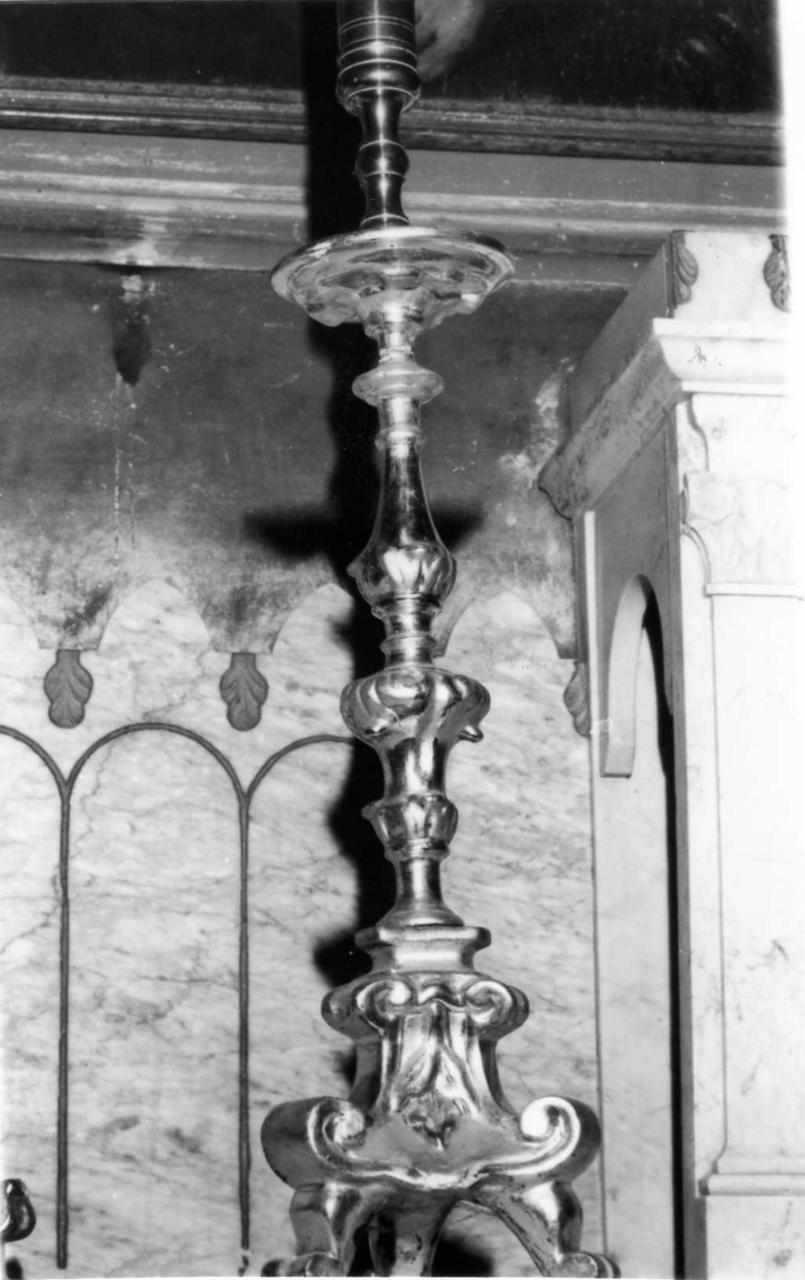 candeliere d'altare, serie - bottega emiliana (metà sec. XVIII)