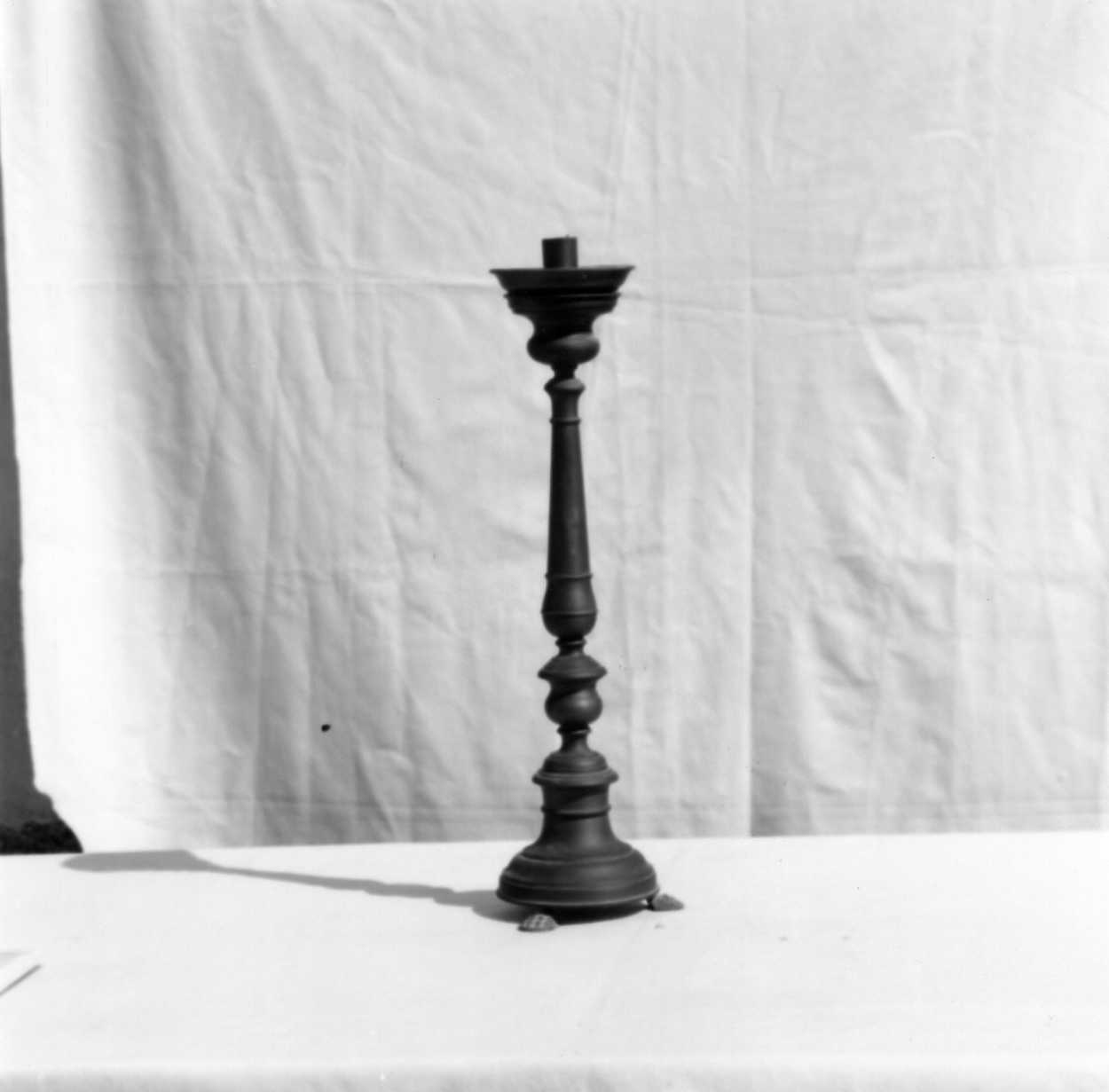 candeliere d'altare, serie - bottega emiliana (sec. XIX)