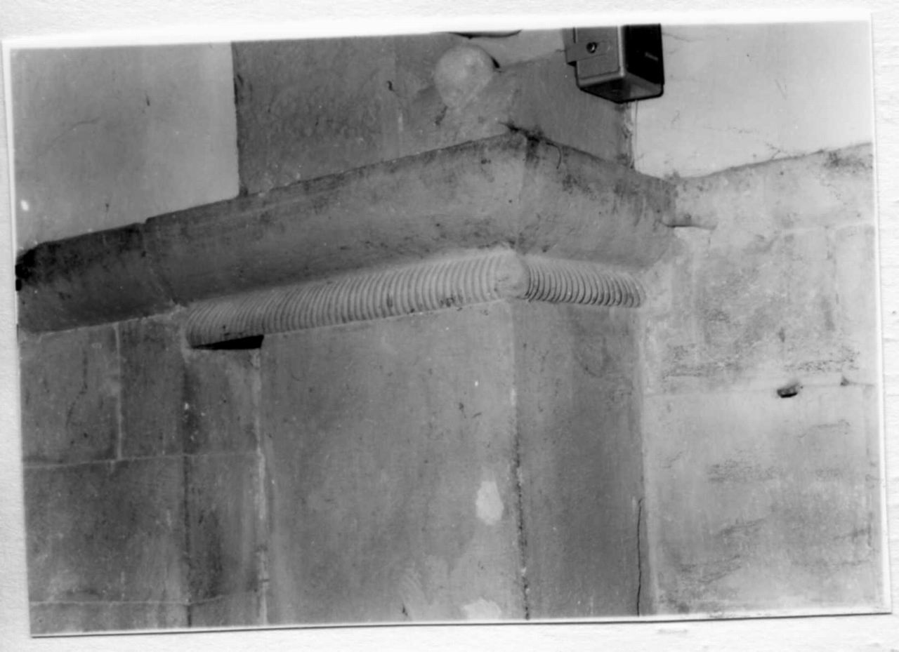 decorazione plastico-architettonica - bottega modenese (prima metà sec. XIII)