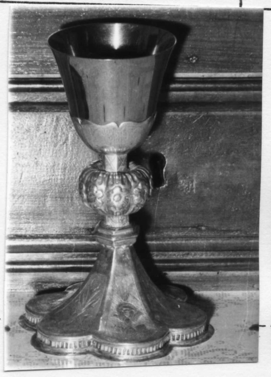 motivi decorativi floreali (calice) - bottega emiliana (inizio sec. XVI)