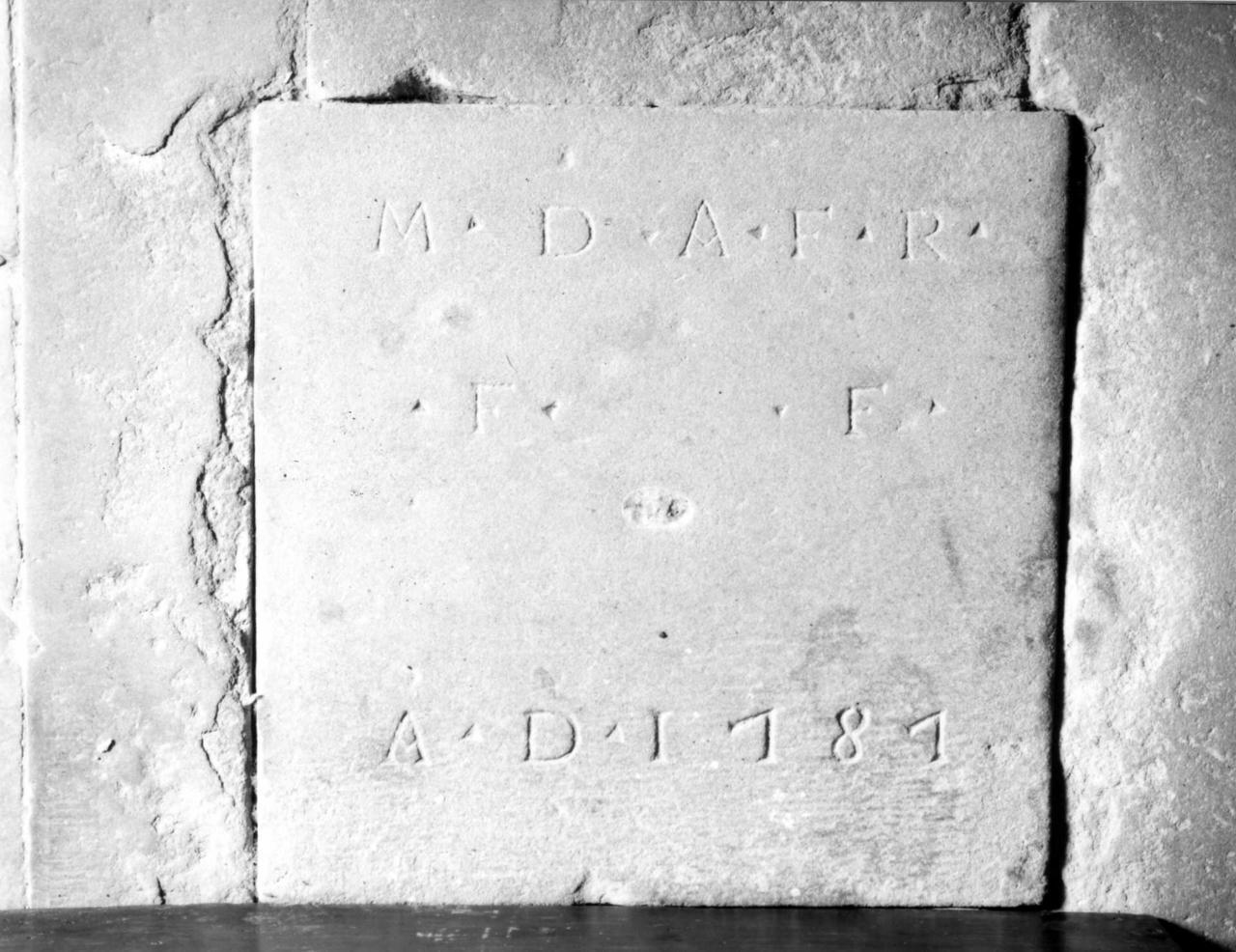 lastra tombale - bottega modenese (sec. XVIII)