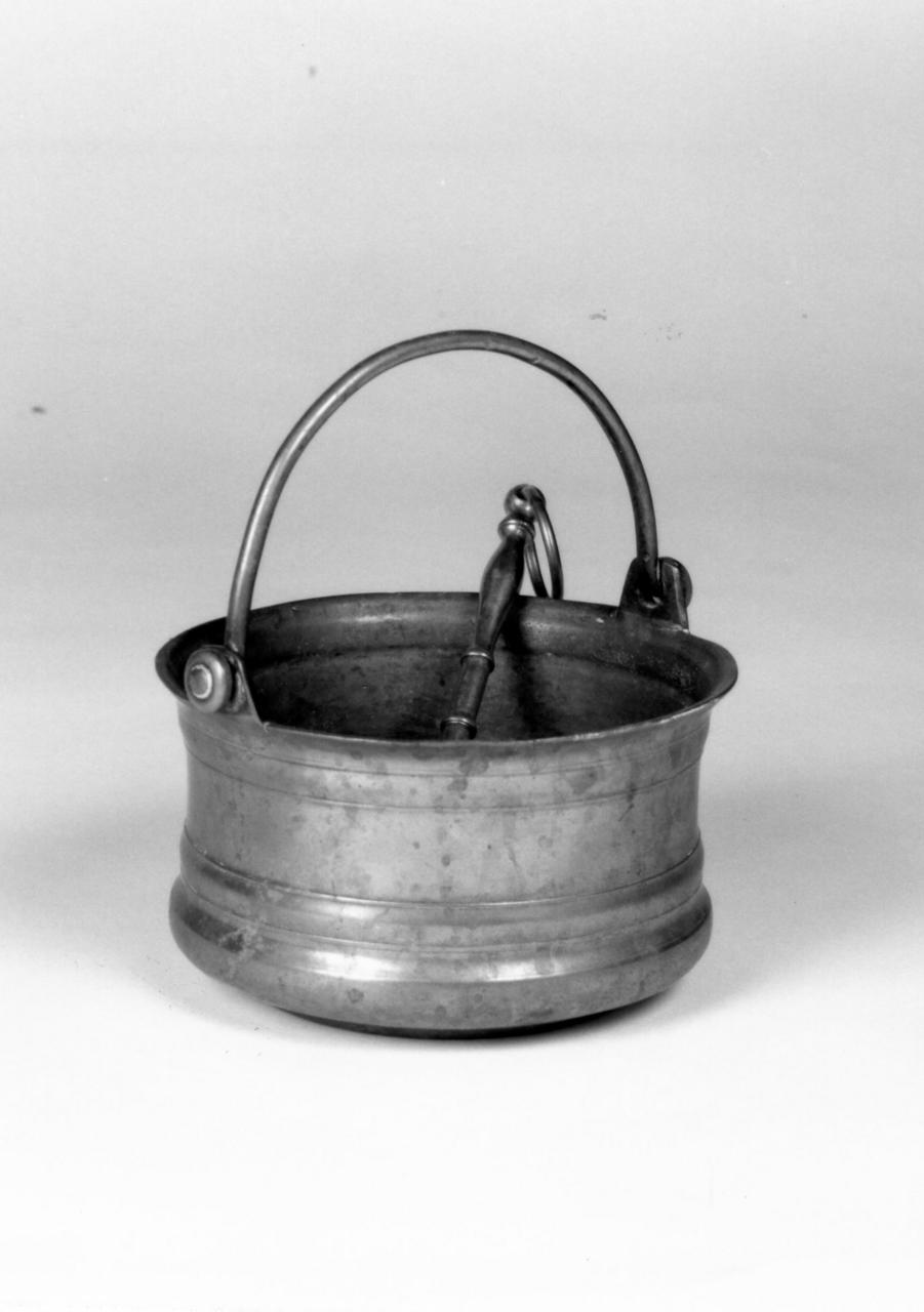 servizio per aspersione - bottega italiana (fine/inizio secc. XVII/ XVIII)