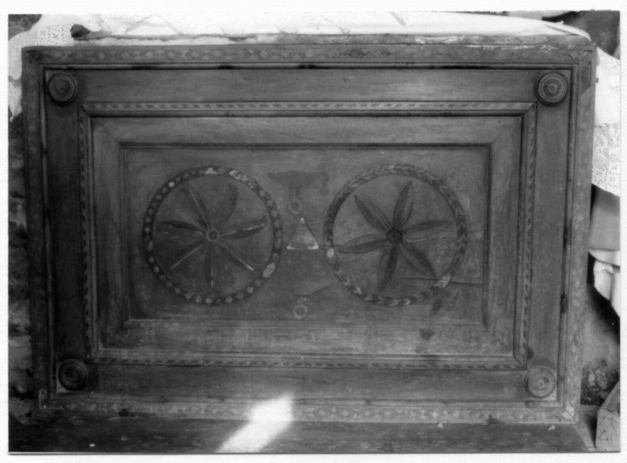 motivi decorativi geometrici (paliotto) - bottega modenese (sec. XVIII)