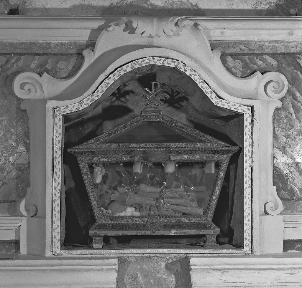 reliquiario a teca - a urna - manifattura emiliana (prima metà sec. XVIII)