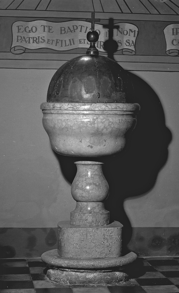 fonte battesimale - a fusto - manifattura emiliana (sec. XVII)
