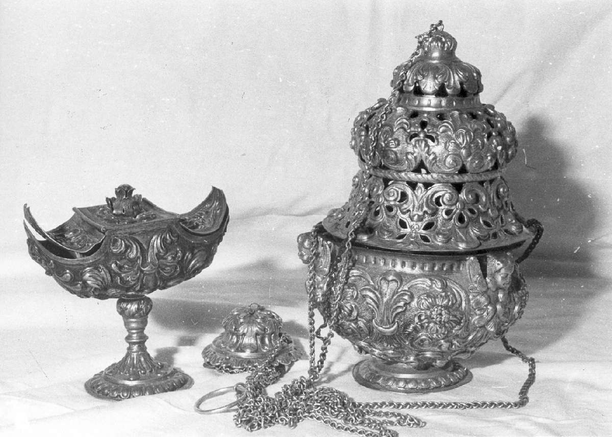 navicella portaincenso - manifattura reggiana (prima metà sec. XVIII)