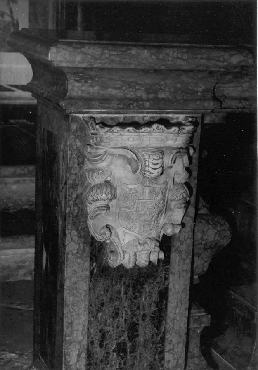 stemma dei Gonzaga (rilievo) - manifattura emiliano-lombarda (sec. XVIII)