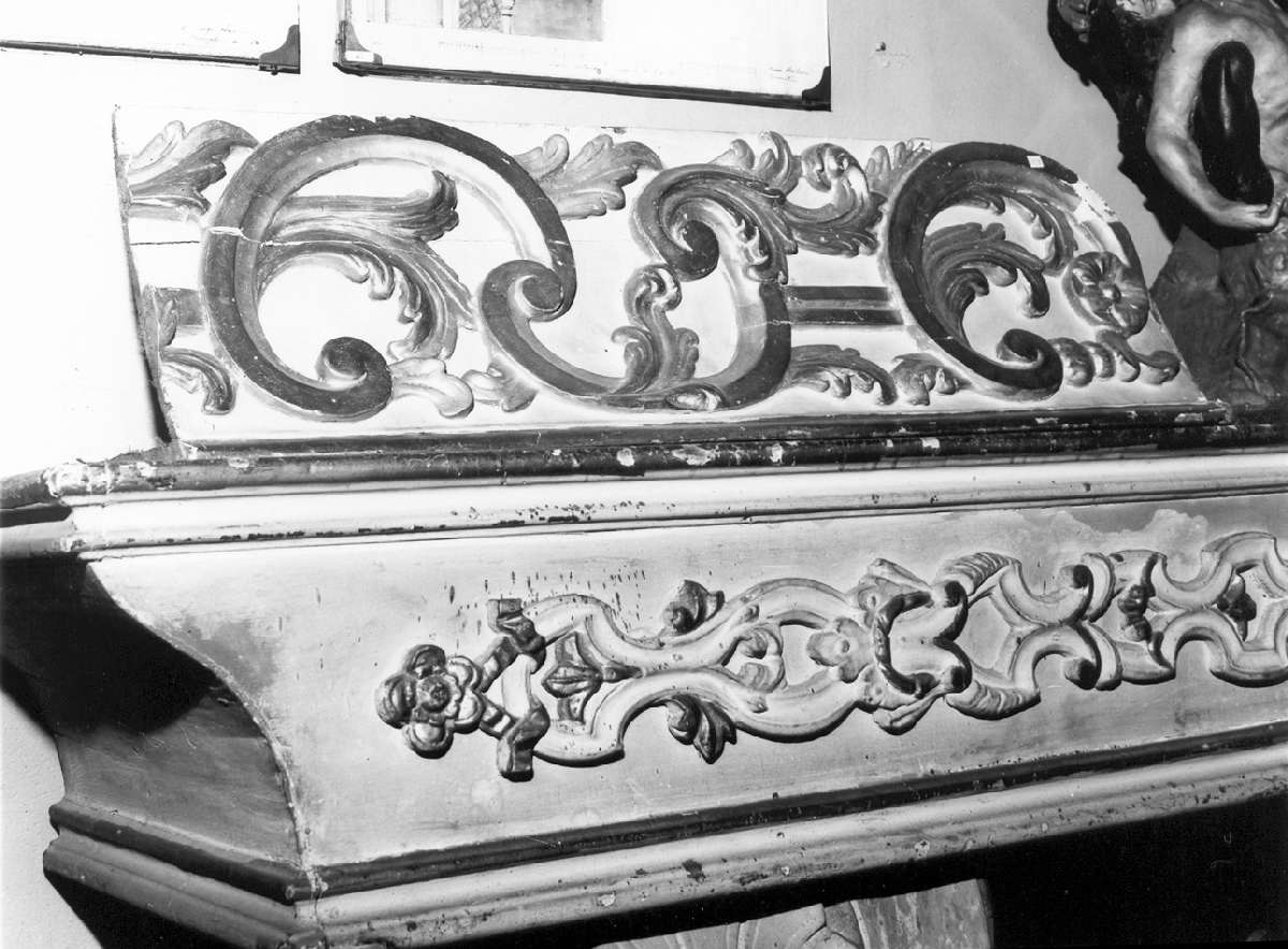 decorazione plastica, frammento - manifattura emiliano-lombarda (sec. XVIII)