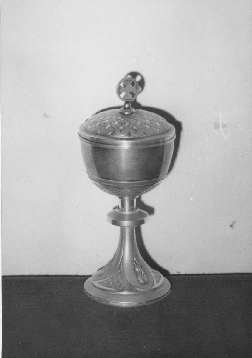 pisside - manifattura emiliano-lombarda (prima metà sec. XX)