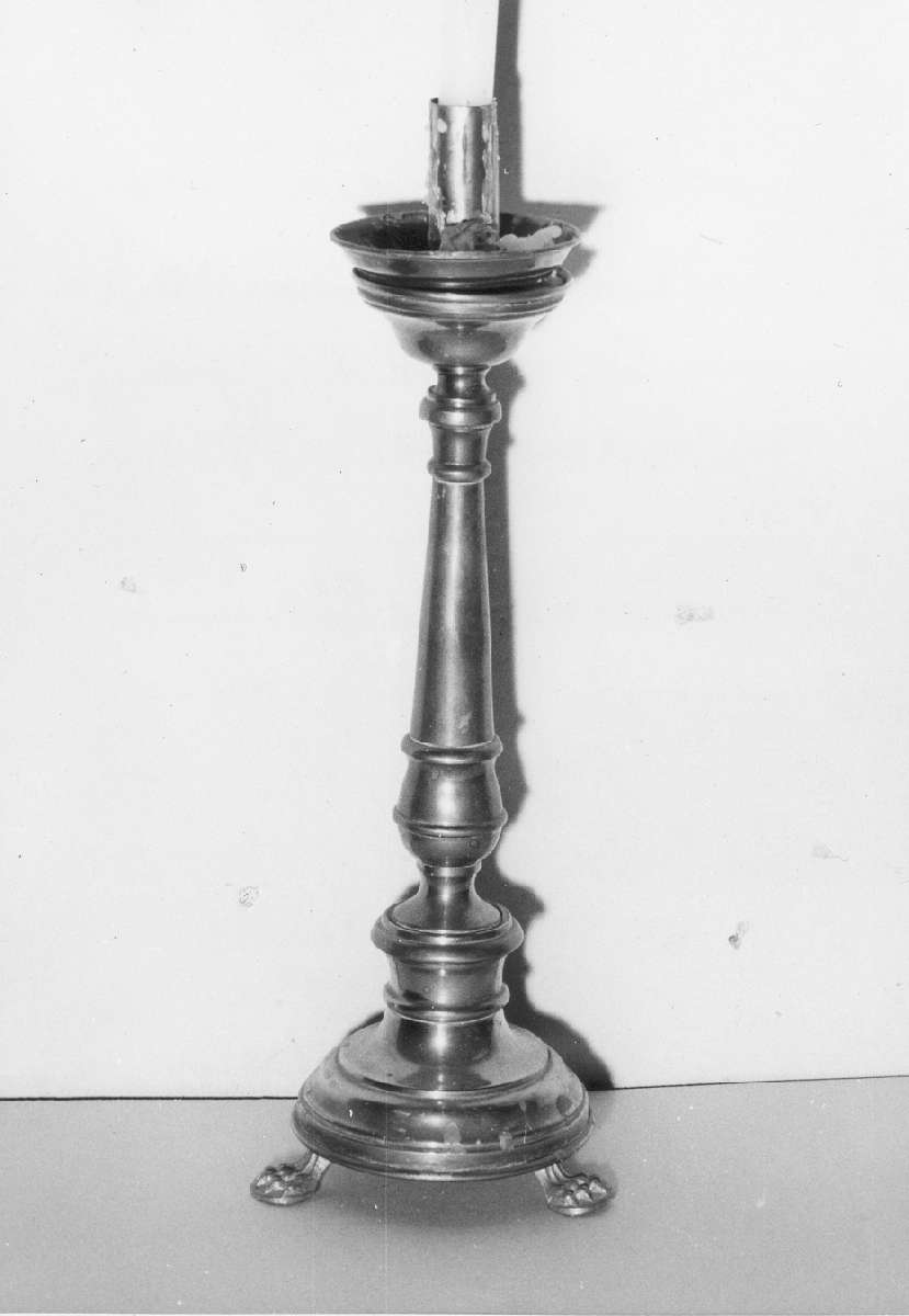 candeliere d'altare, serie - manifattura emiliano-lombarda (primo quarto sec. XX)