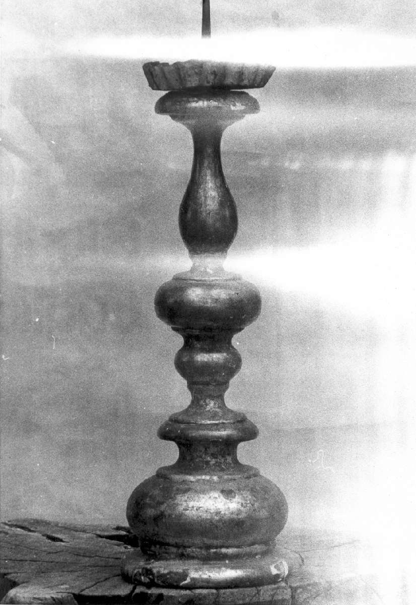 candeliere d'altare, serie - manifattura reggiana (fine/inizio secc. XVII/ XVIII)