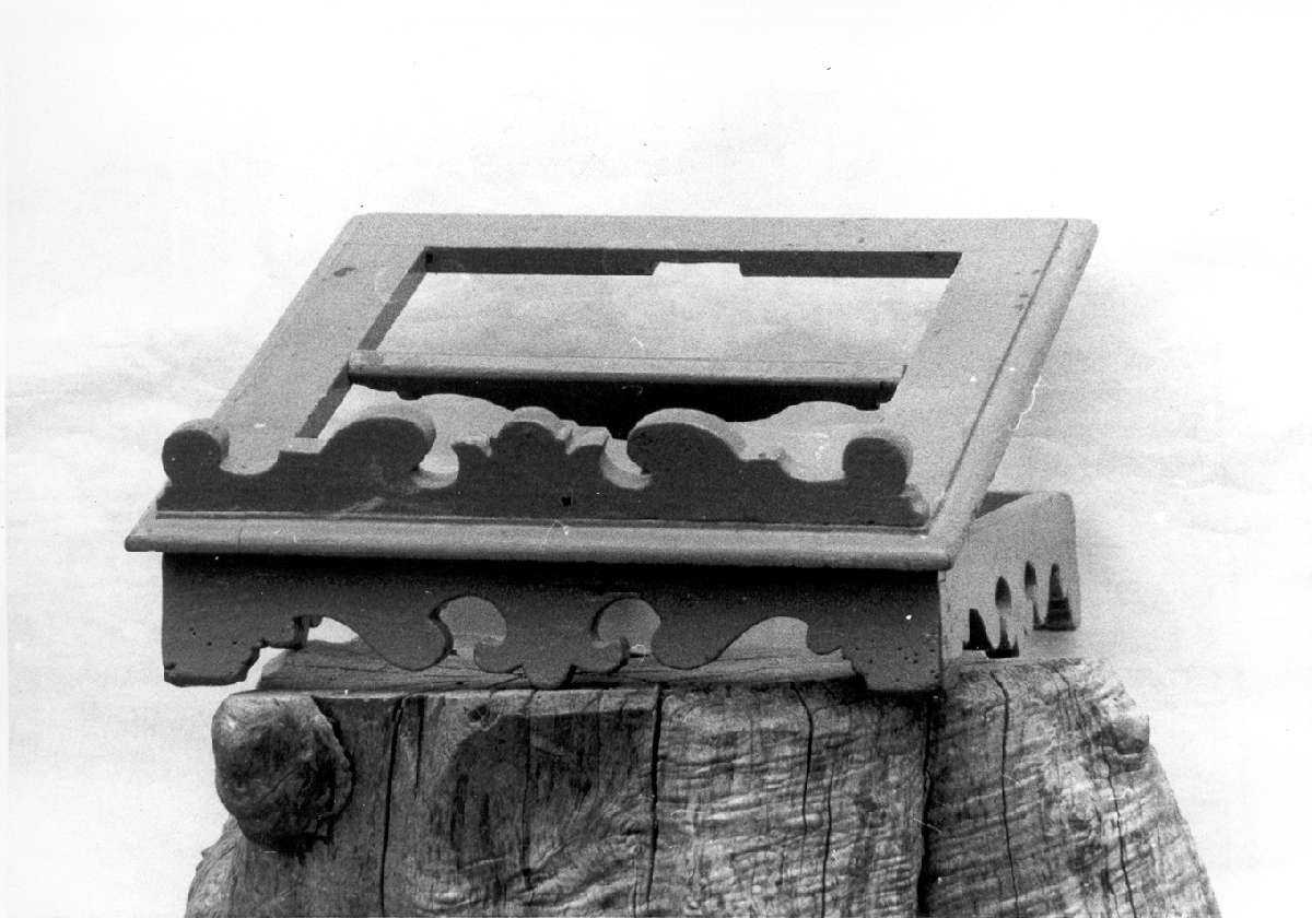 leggio d'altare - manifattura reggiana (sec. XVII)