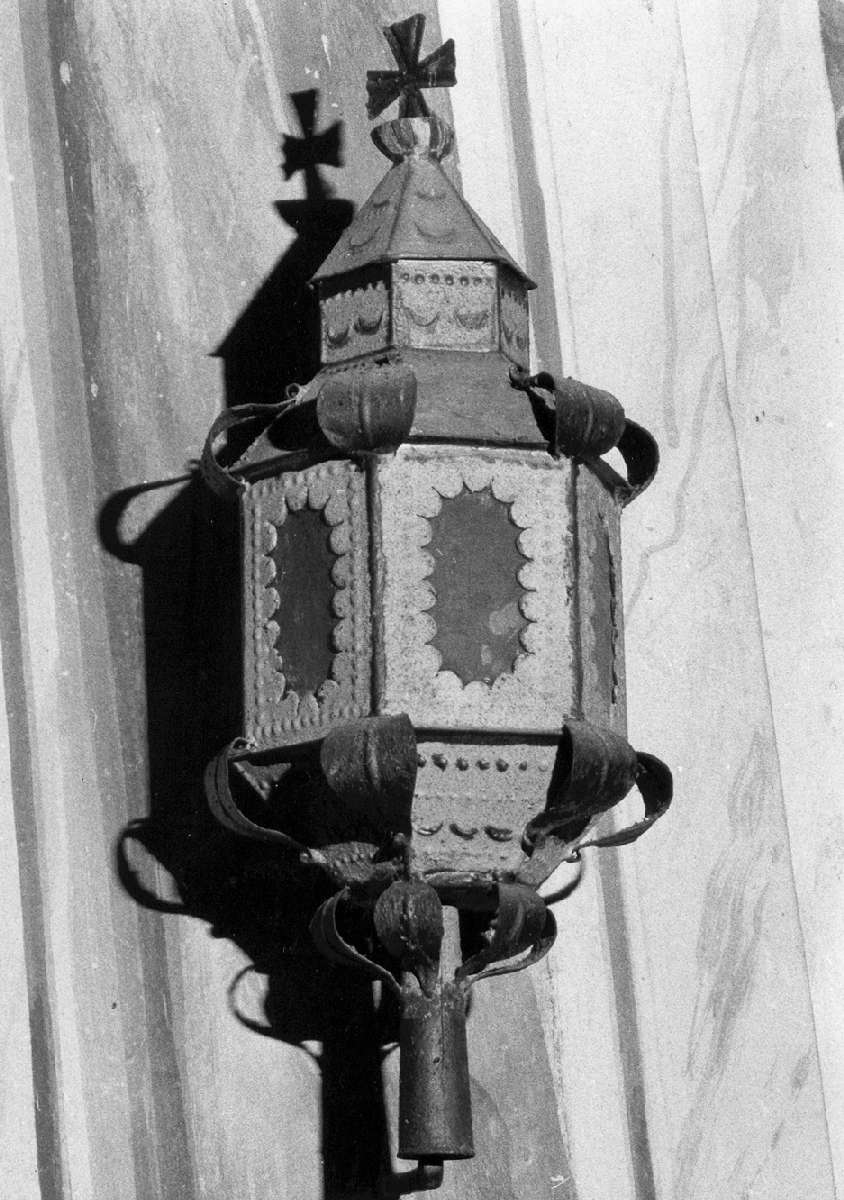 lanterna processionale, serie - manifattura reggiana (sec. XIX)