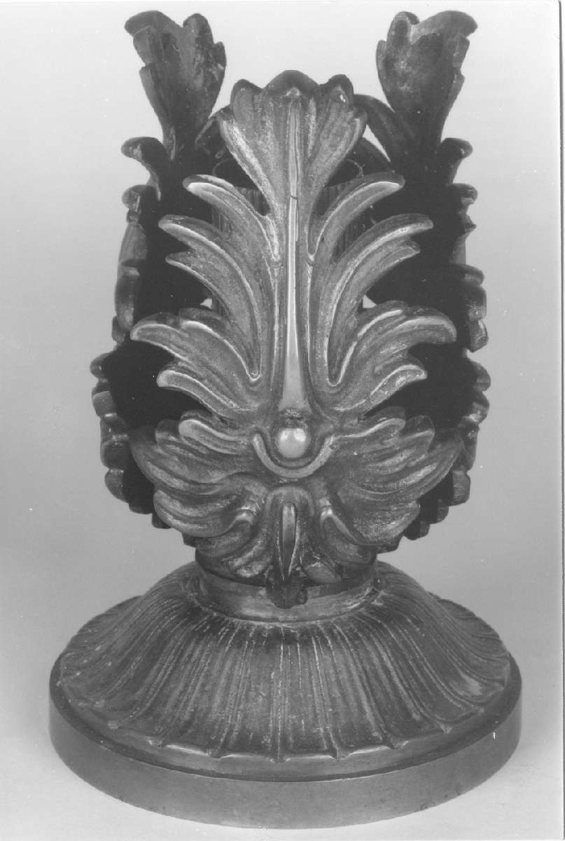 candeliere, serie - manifattura modenese (sec. XIX)