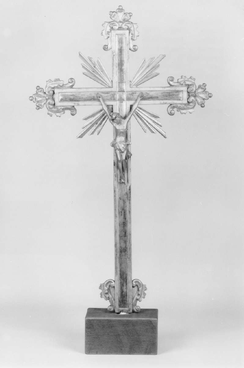 croce d'altare - manifattura modenese (seconda metà sec. XVIII)