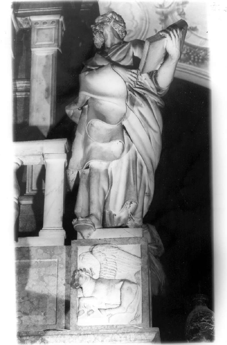 San Matteo Evangelista (rilievo, frammento) di Spani Bartolomeo (inizio sec. XVI)