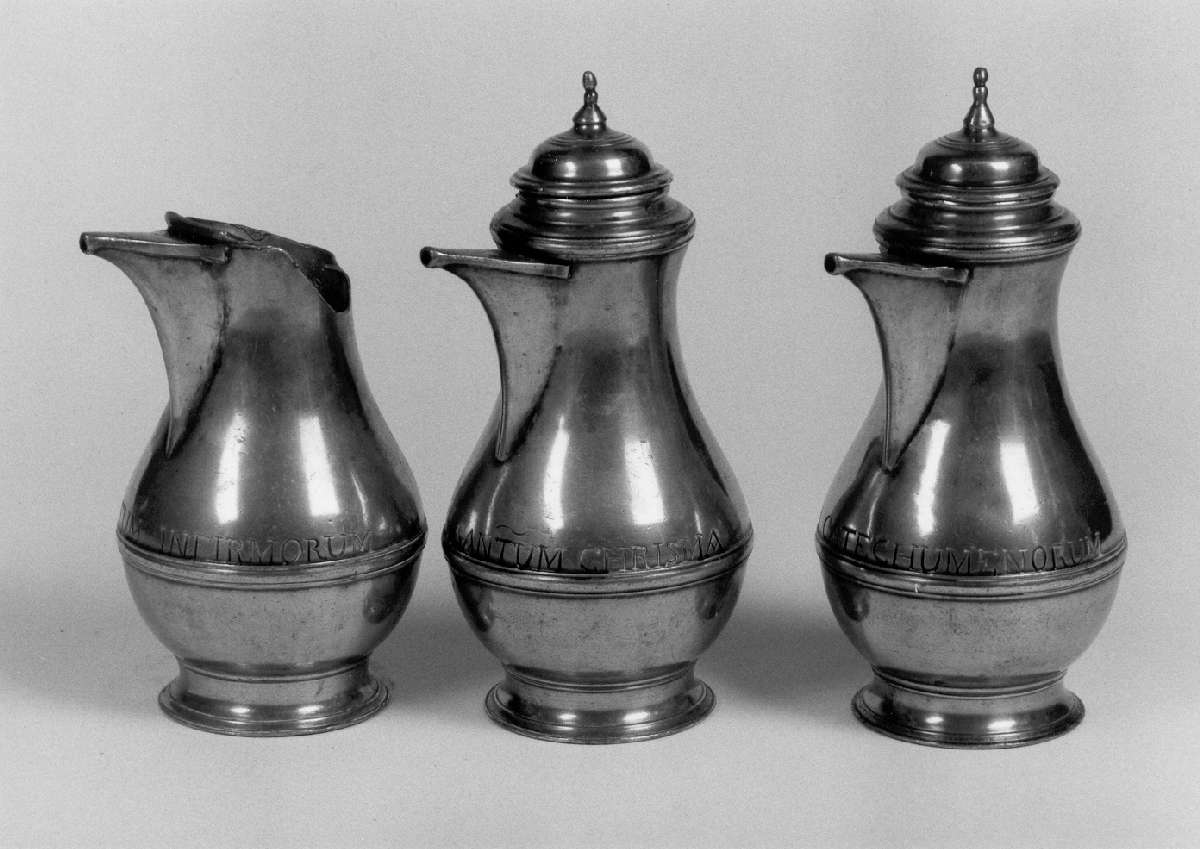 anfora per la riserva degli oli santi, insieme di Aceti (sec. XVIII)