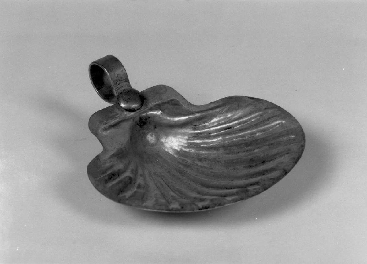 conchiglia battesimale - produzione reggiana (sec. XIX)