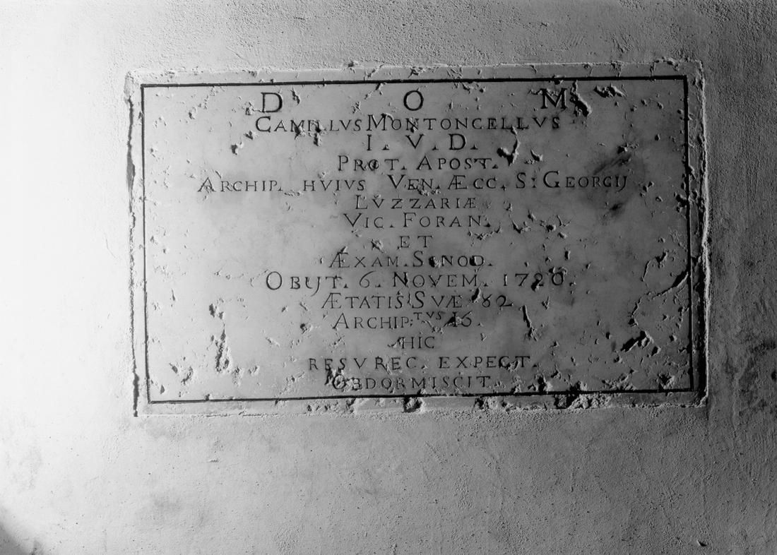 lapide commemorativa - manifattura emiliana (sec. XVIII)