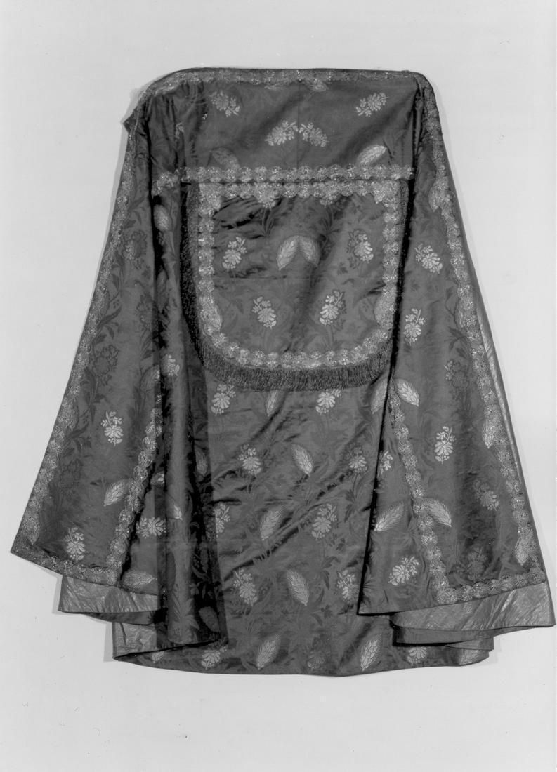 piviale, elemento d'insieme - manifattura italiana (seconda metà sec. XIX)