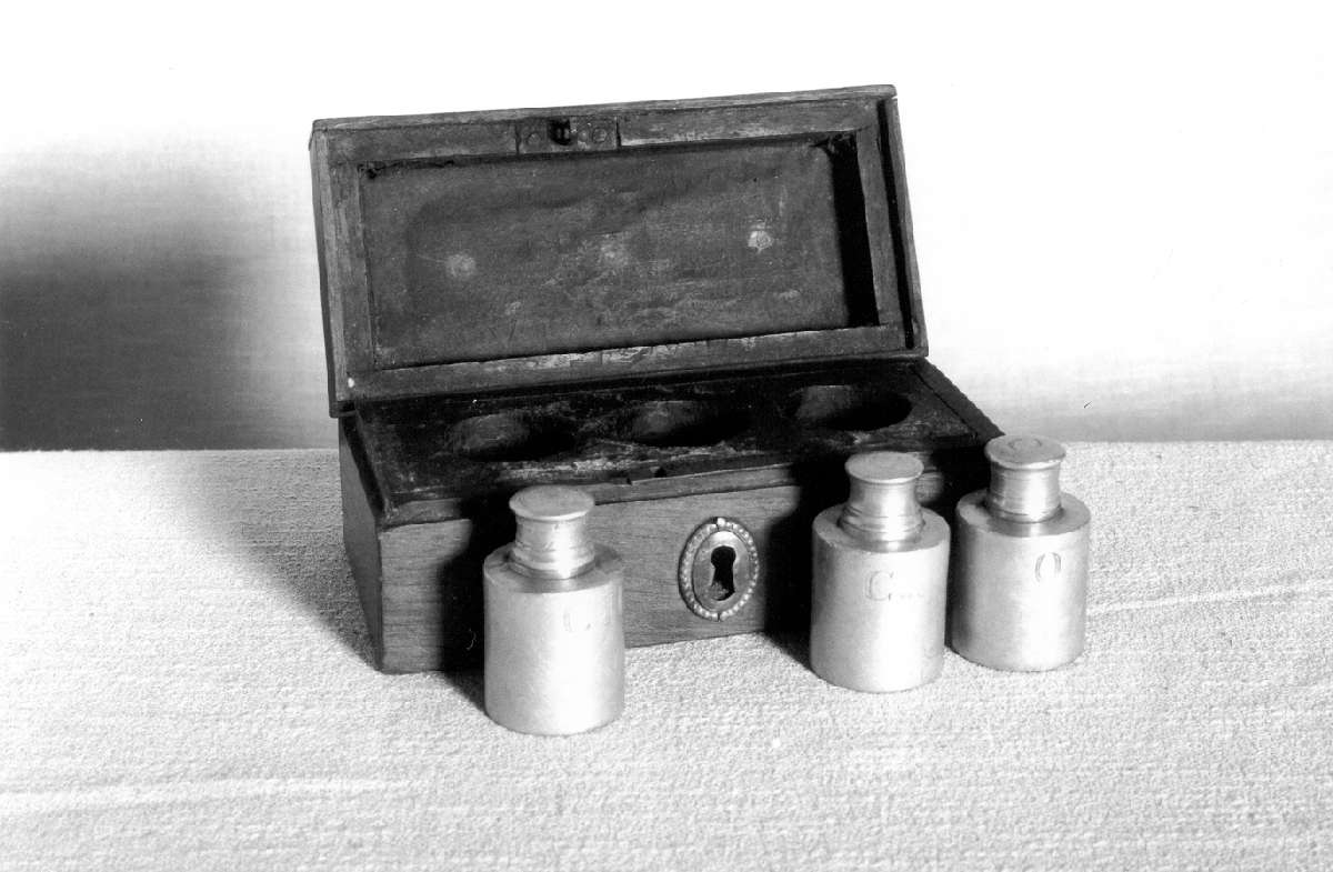 vasetti per oli santi - manifattura emiliano-lombarda (prima metà sec. XIX)