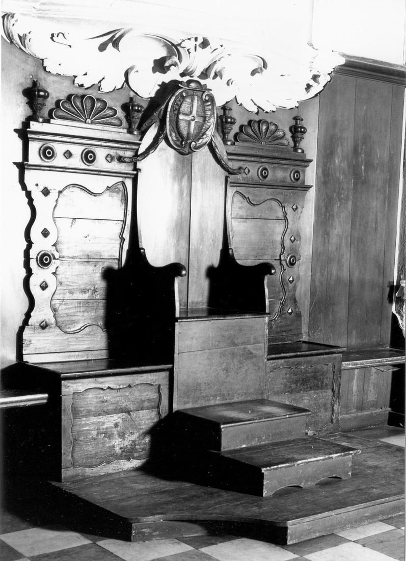 stalli del coro - manifattura emiliano-lombarda (sec. XX)
