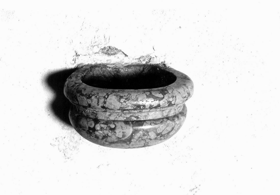 acquasantiera da parete - manifattura emiliano-lombarda (sec. XIX)