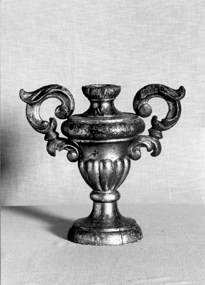 vaso d'altare con composizione floreale, serie - manifattura emiliano-lombarda (prima metà sec. XIX)