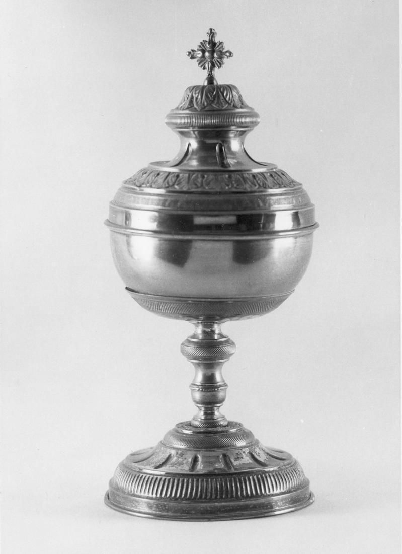 pisside - manifattura emiliana (seconda metà sec. XIX)