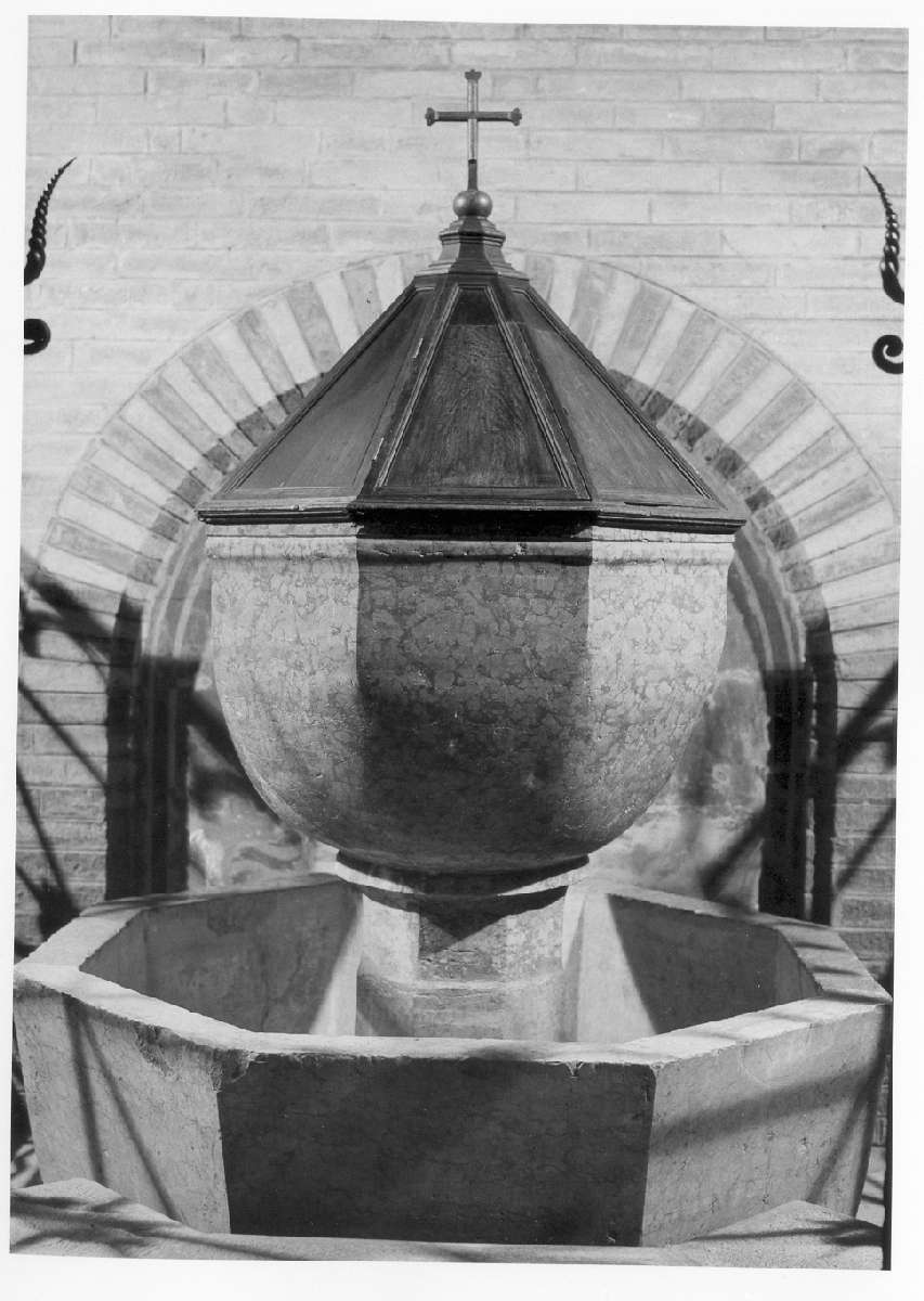 fonte battesimale - manifattura emiliana (fine/inizio secc. XVI/ XVII)