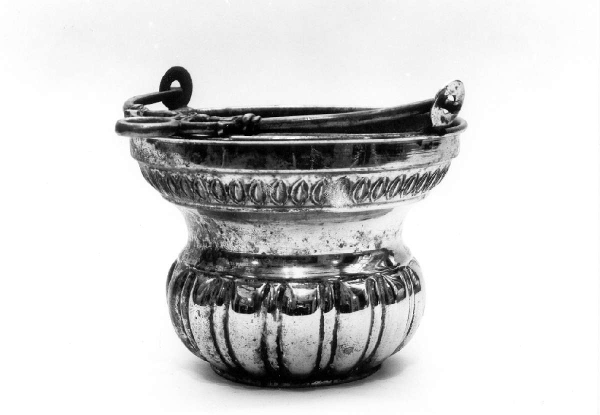 secchiello per l'acqua benedetta - manifattura modenese (fine/inizio secc. XIX/ XX)