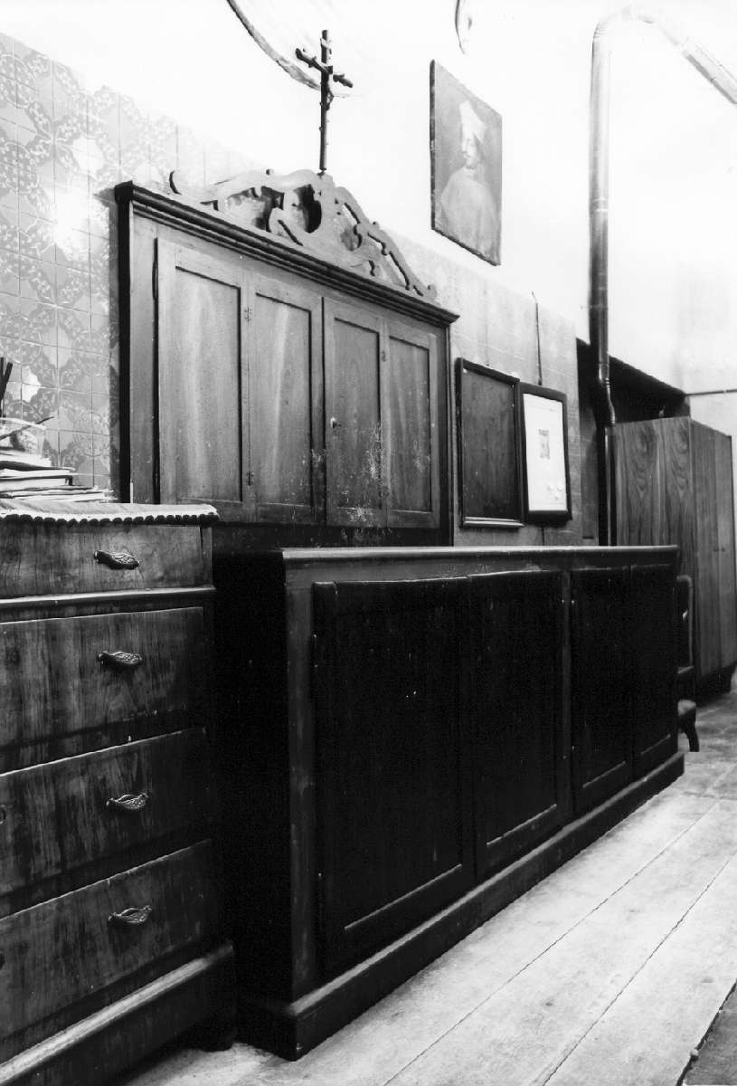 mobile da sacrestia - manifattura modenese (fine/inizio secc. XVIII/ XIX)