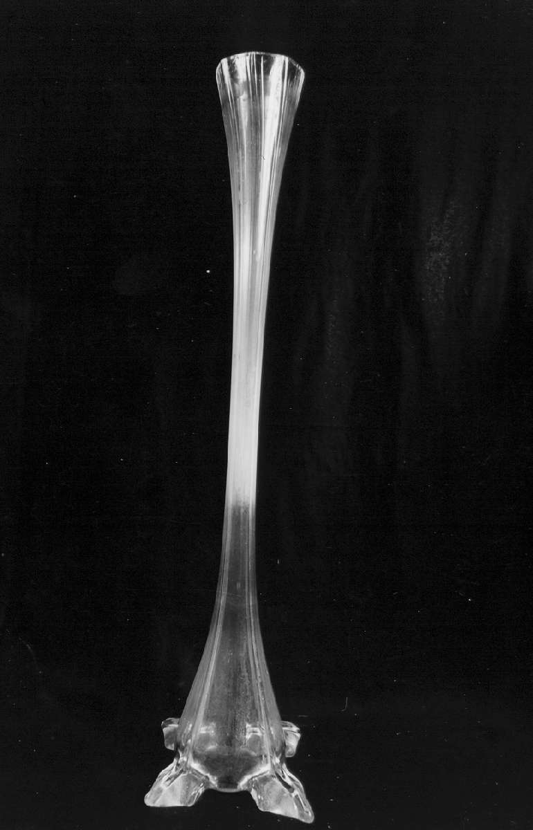 vaso a bulbo - manifattura emiliana (primo quarto sec. XX)