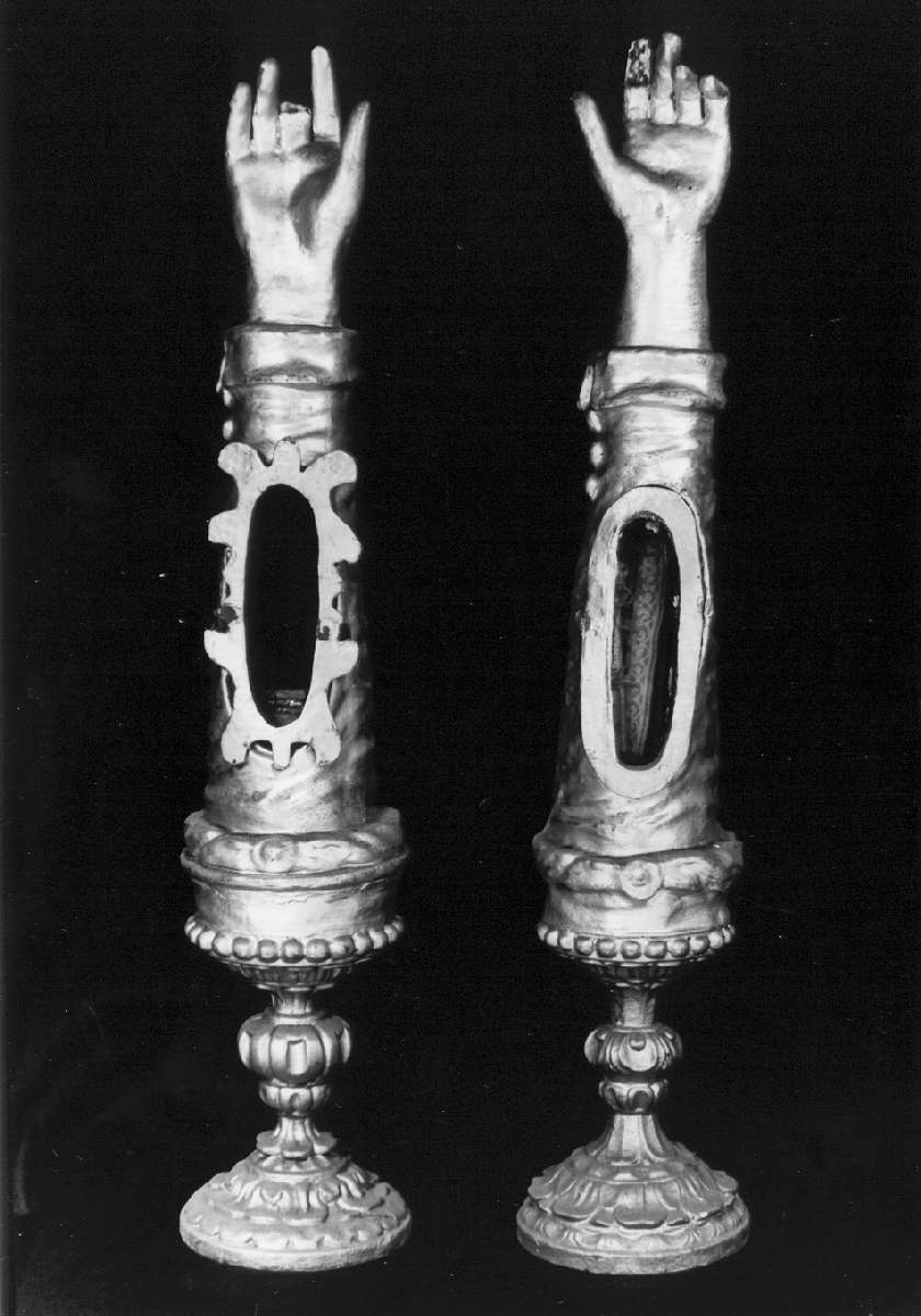 reliquiario antropomorfo - a braccio, serie - manifattura emiliana (seconda metà sec. XVII)